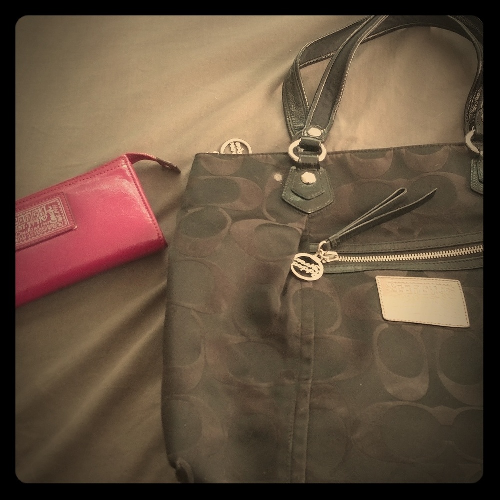 Excellent condition Coach Poppy Purse and Wallet